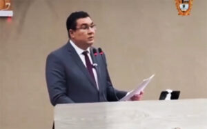 Secretário vai à Câmara e apresenta perícia que comprova vídeo fake