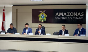 AO VIVO | No Dia Mundial do Meio Ambiente, Wilson Lima assina pré-contrato para iniciar consultas públicas de REDD+ nas RDS do Rio Negro e do Juma