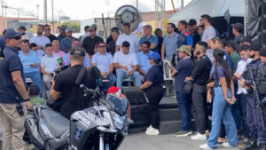 AO VIVO | Prefeito David Almeida anuncia pacote de ações para segurança, saúde, habitação, infraestrutura e feiras e mercados