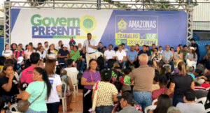 Governador Wilson Lima acompanha a 22ª edição do programa Governo Presente no bairro Novo Aleixo
